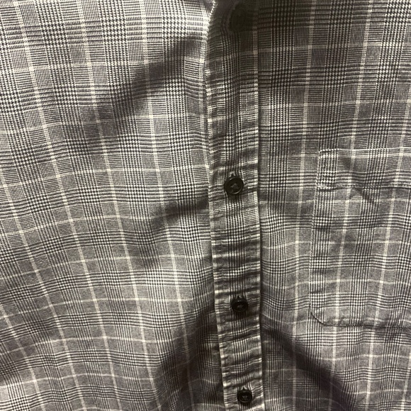 Club Monaco 100% cotton slim fit button down shirt size XL - Picture 3 of 6